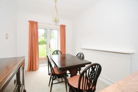 DINING ROOM.jpg