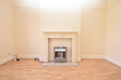 Living room (2).jpg