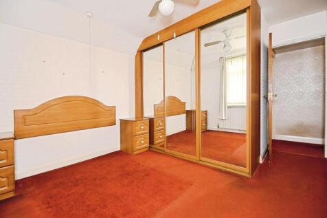 BEDROOM 2 02.jpg