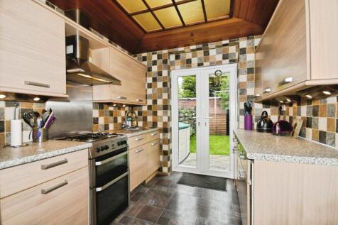 KITCHEN 01.jpg
