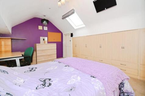 BED 3 02.jpg