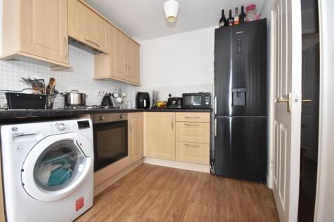 KITCHEN 02.JPG
