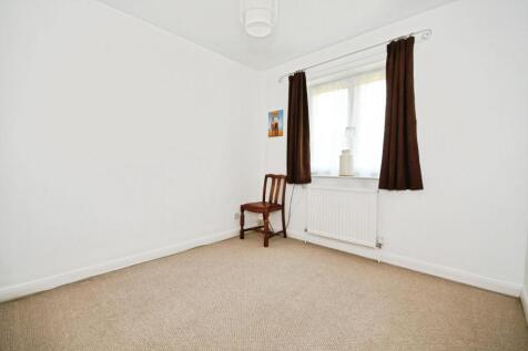 BEDROOM 2.jpg