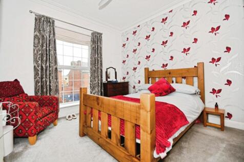 BEDROOM 2.jpg