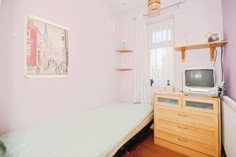 BEDROOM 3.jpg