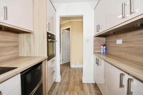 KITCHEN 03.jpg