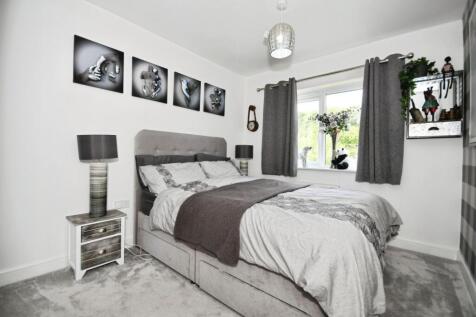 BEDROOM 4.jpg