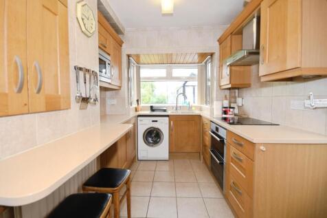 KITCHEN 02.jpg