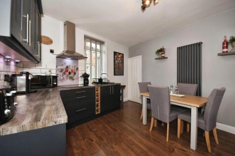 KITCHEN 02.jpg