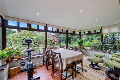 GARDEN ROOM.jpg