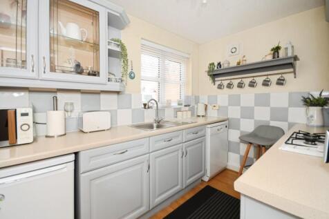 KITCHEN.jpg