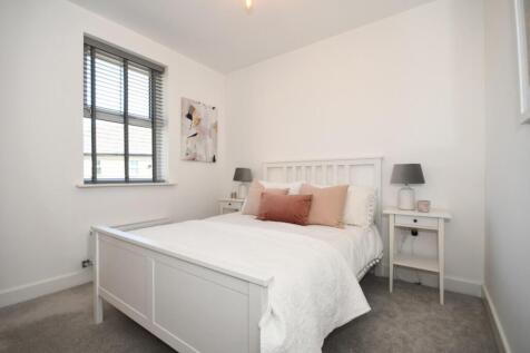 bed 4.jpg