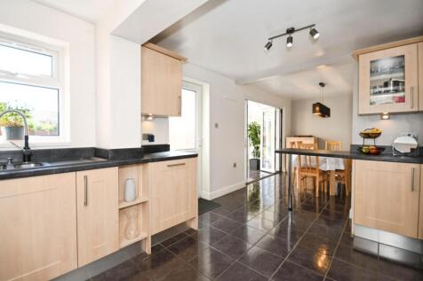 KITCHEN 04.jpg