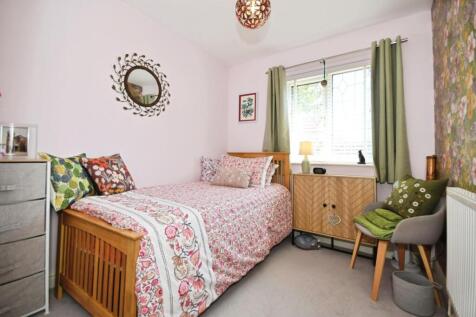 BEDROOM 2.jpg