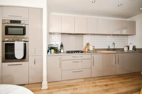KITCHEN 03.jpg