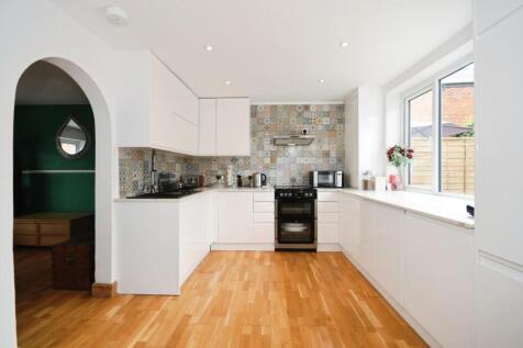 KITCHEN 04.jpg