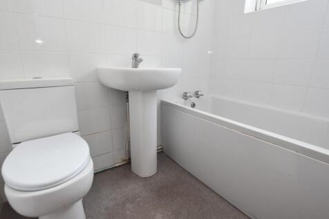 bathroom (2).jpg