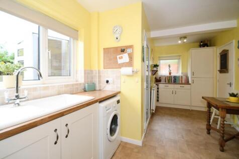 KITCHEN 03.jpg