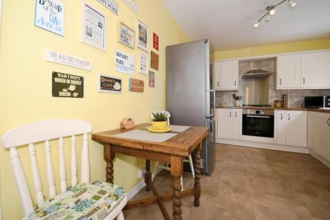 KITCHEN 05.jpg