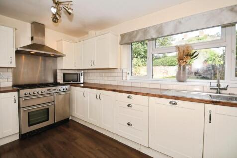 KITCHEN 05.jpg