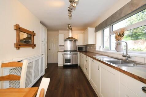KITCHEN 03.jpg