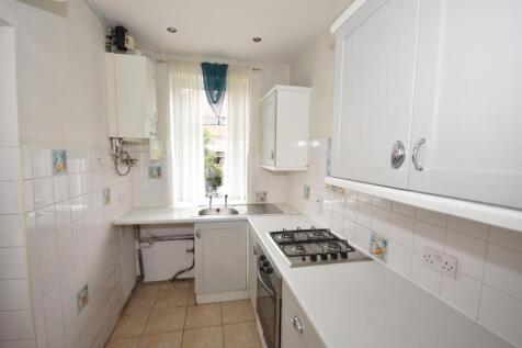 KITCHEN.JPG