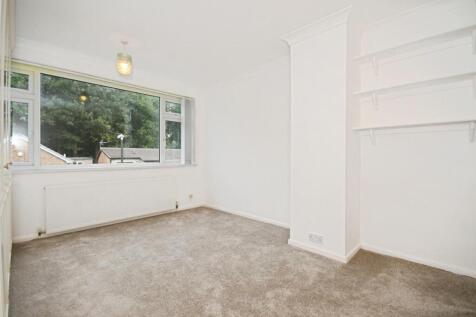 BEDROOM 1.jpg