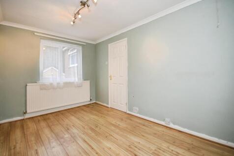 BEDROOM 3.jpg