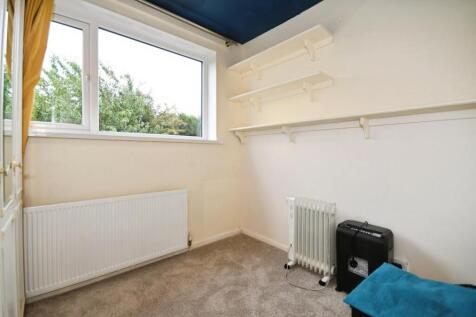 BEDROOM 4.jpg