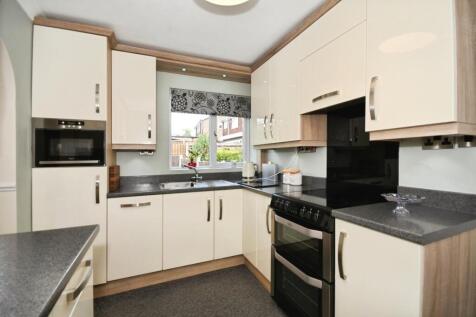 KITCHEN 02.jpg