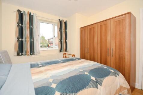 BEDROOM 2 02.jpg