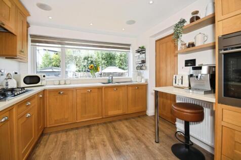 KITCHEN 04.jpg