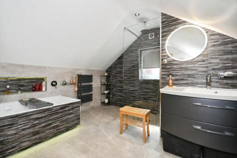 EN SUITE.jpg