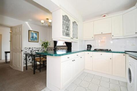 KITCHEN 03.jpg