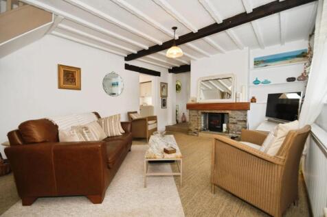 LOUNGE 03.jpg