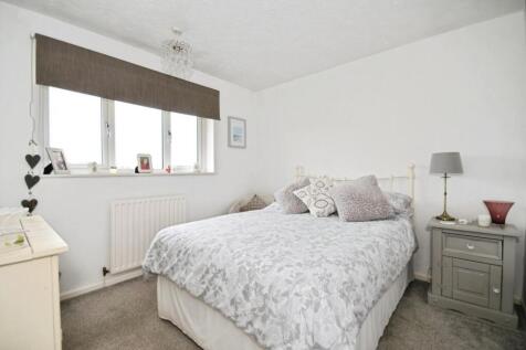 BEDROOM 2.jpg