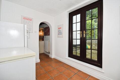 UTILITY ROOM 02.jpg