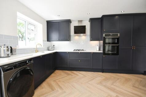 KITCHEN 05.jpg