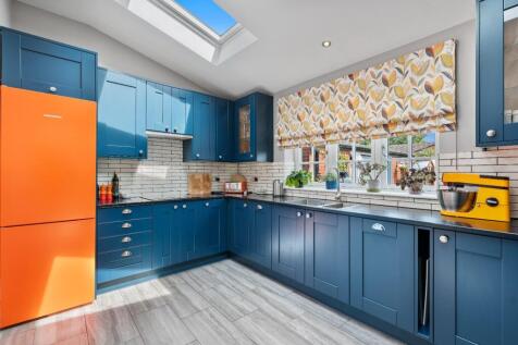 KITCHEN 06.jpg