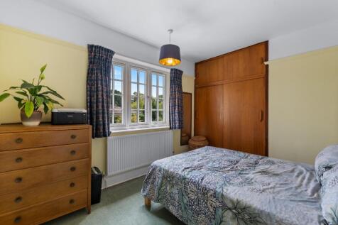 BEDROOM 2 03.jpg