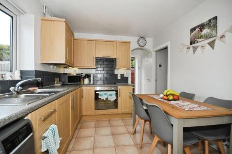 KITCHEN 03.jpg