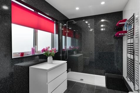 SHOWER ROOM 02.jpg