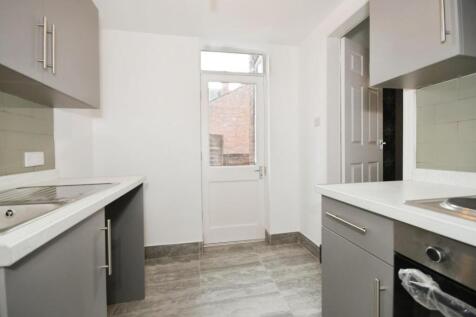 KITCHEN 02.jpg