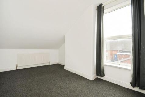 BEDROOM 1 03.jpg