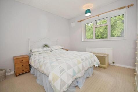 BEDROOM 2.jpg