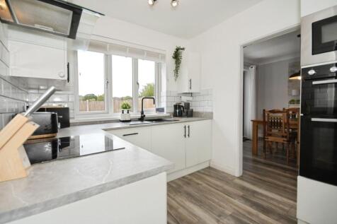 KITCHEN 02.jpg