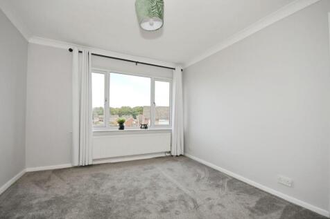BEDROOM 2 02.jpg