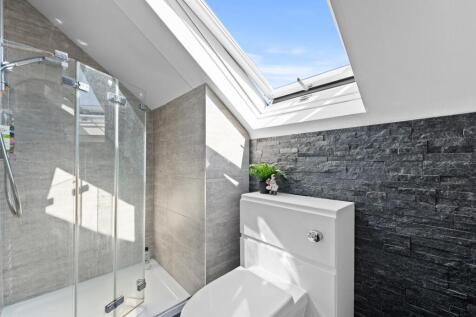 FF SHOWER ROOM 02.jpg