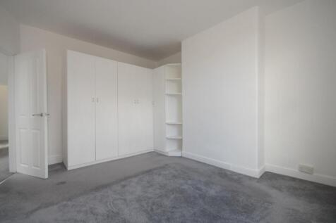 BEDROOM 1 02.JPG