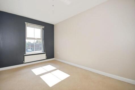 BEDROOM 2.jpg
